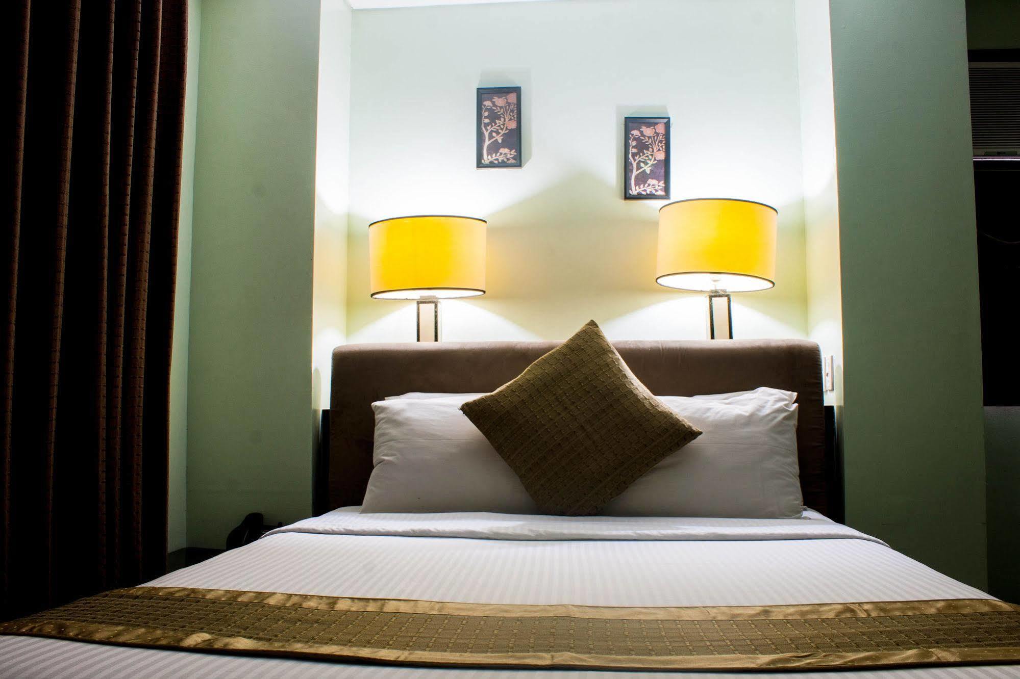 Manila Grand Opera Hotel Екстер'єр фото