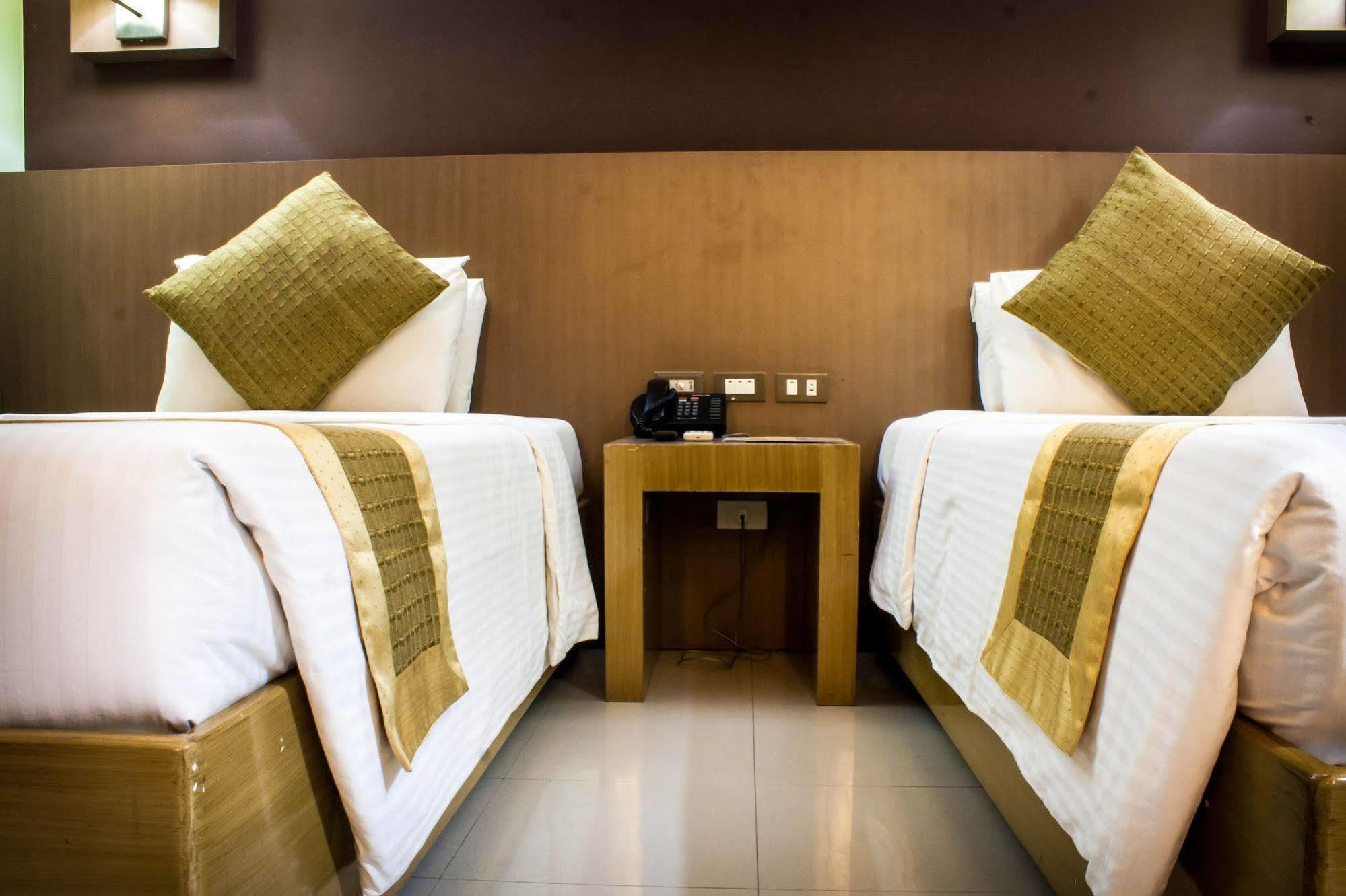Manila Grand Opera Hotel Екстер'єр фото