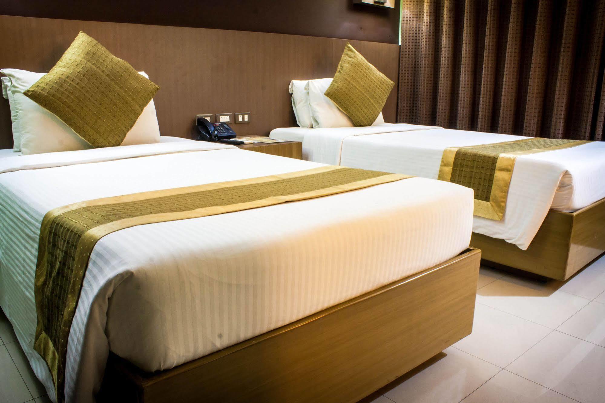 Manila Grand Opera Hotel Екстер'єр фото
