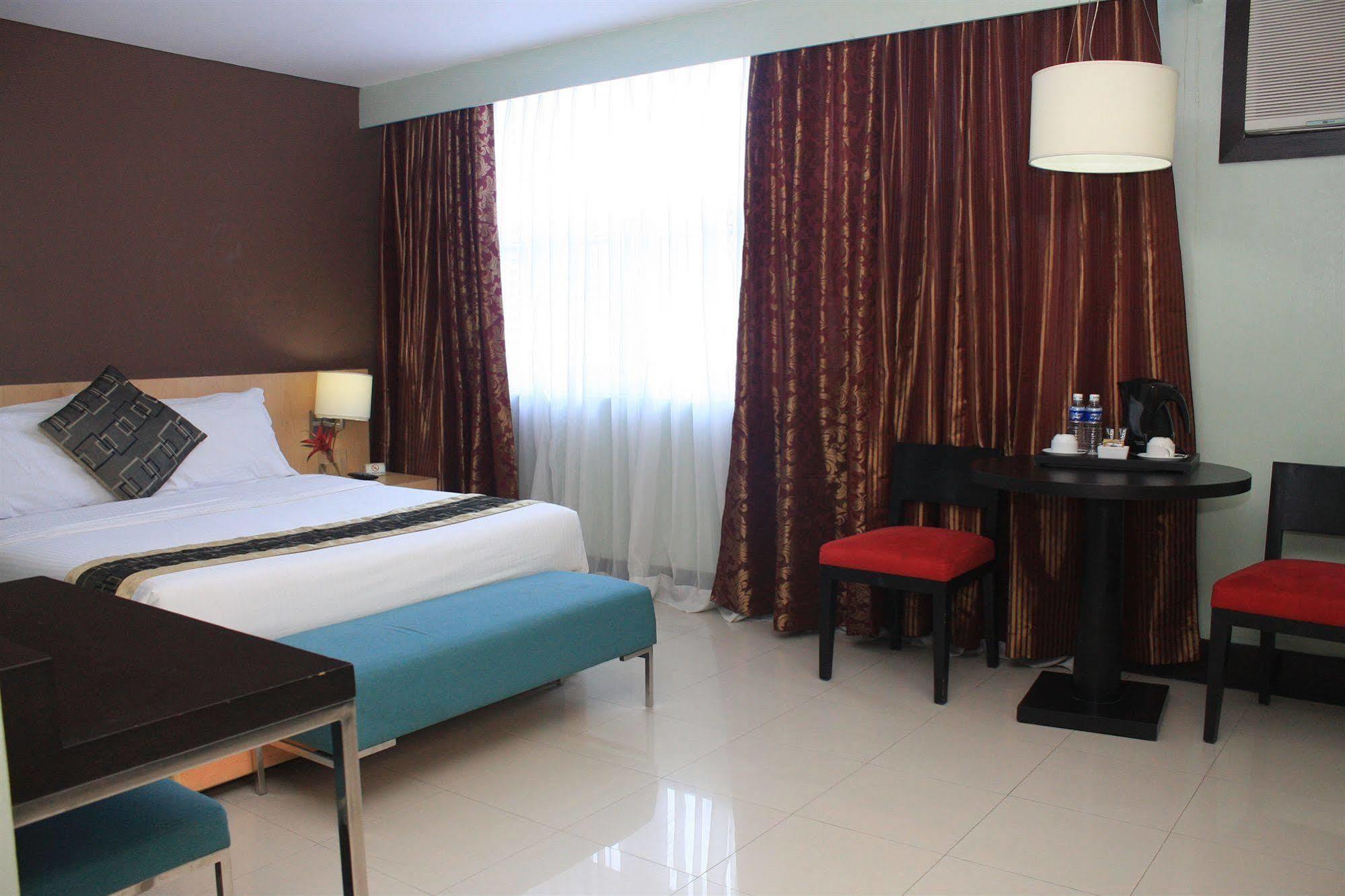Manila Grand Opera Hotel Екстер'єр фото
